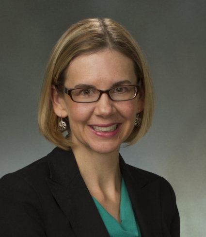 Andrea Nikischer headshot